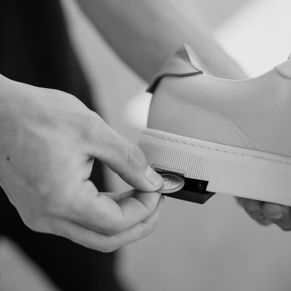 Men's 2-in-1 Off-White Sneaker