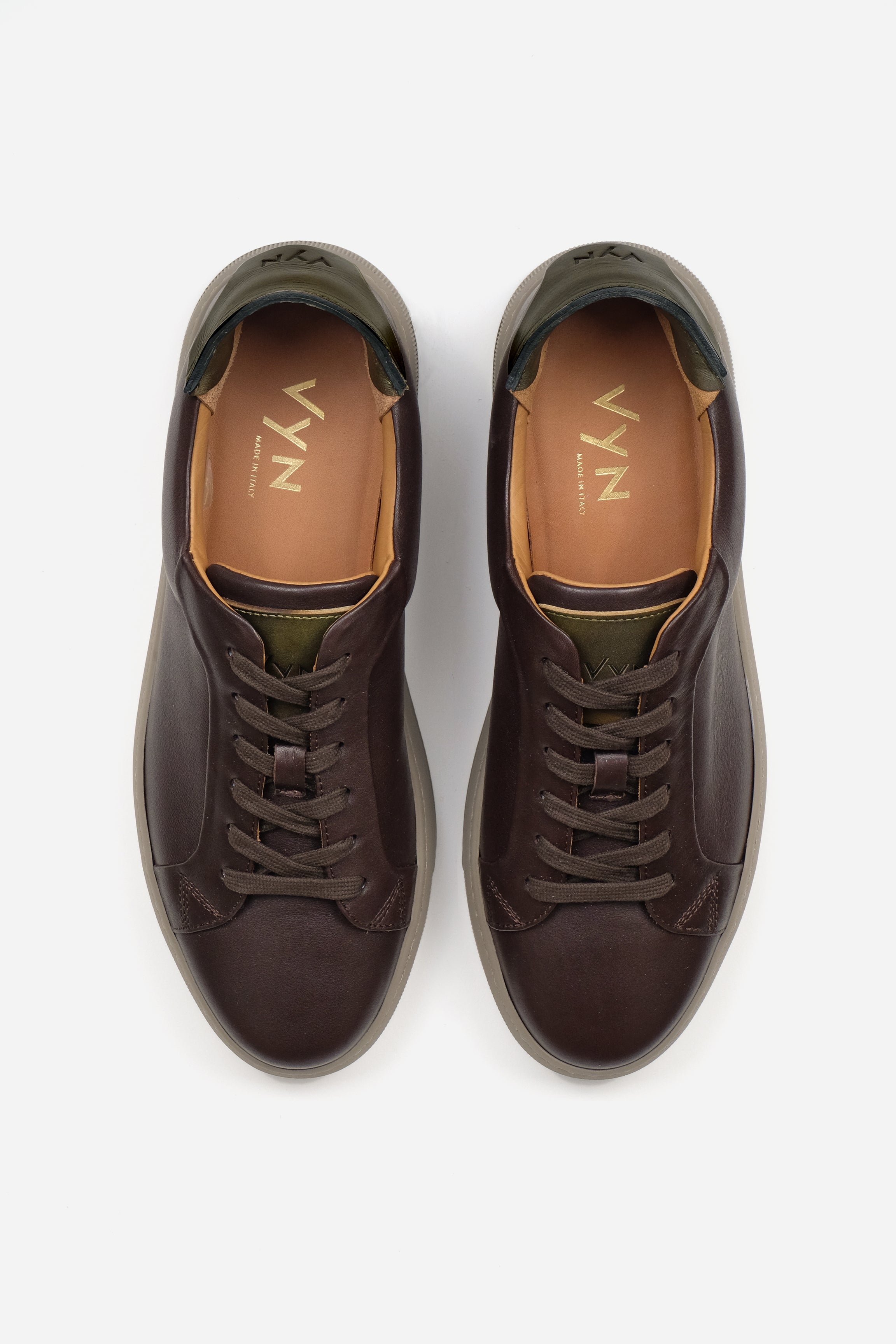 Men's Classic Dark Brown Sneaker