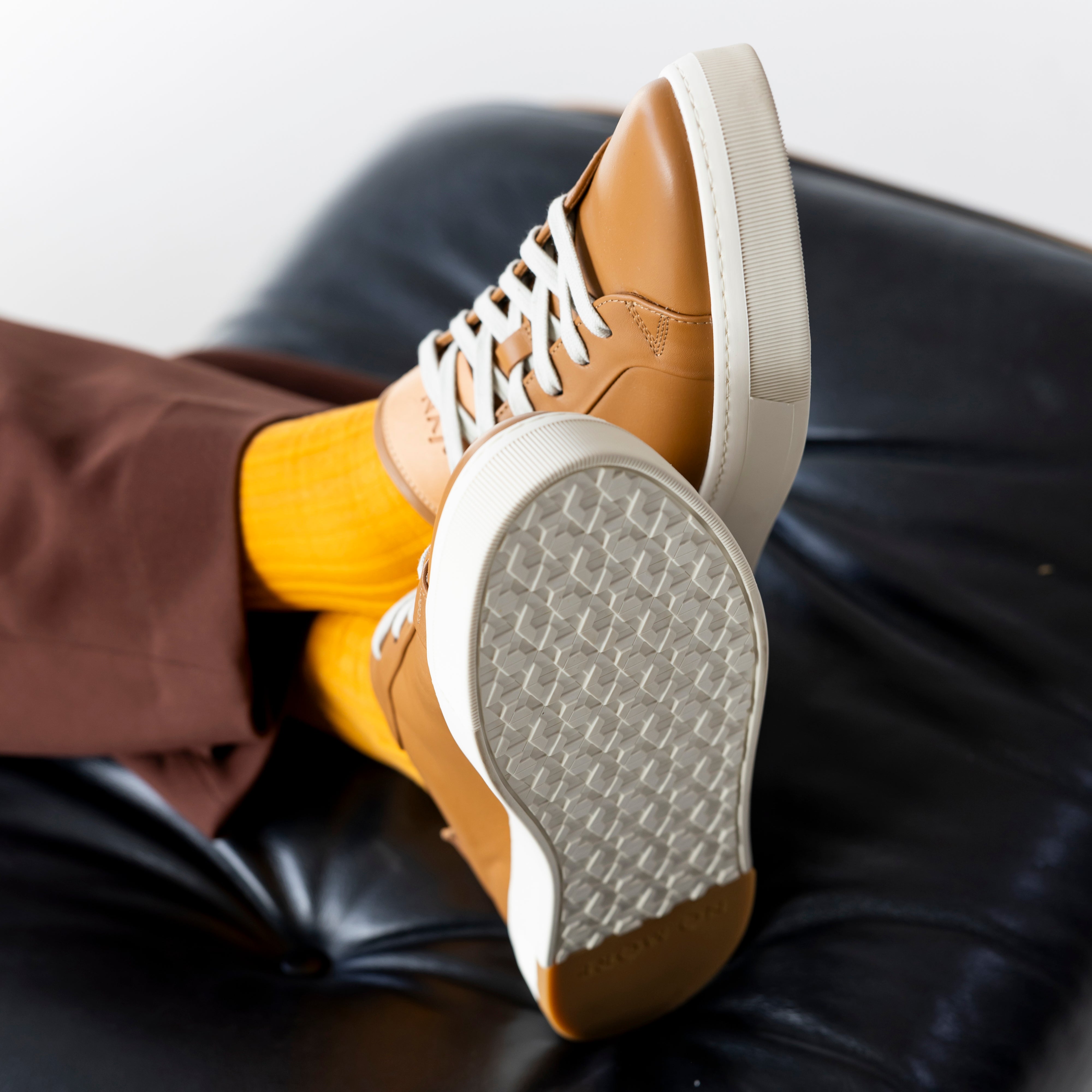 Men's  2-in-1 Tan Sneaker