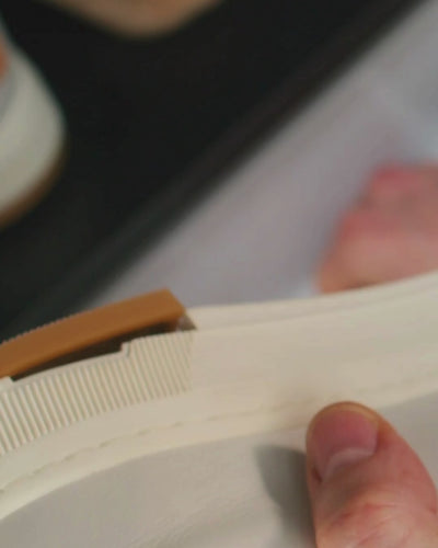 How does the VYN modular heel system work
